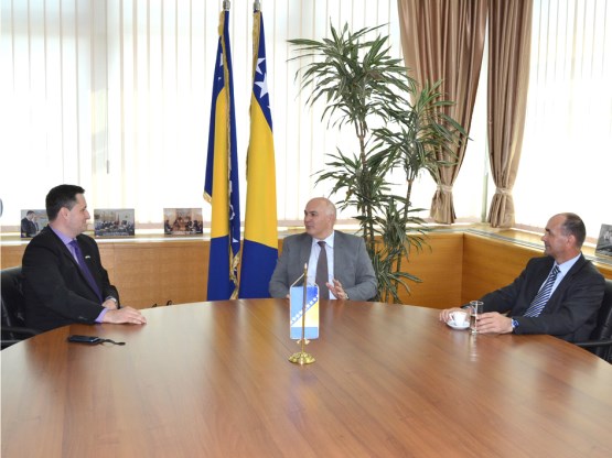 Замјеник предсједавајућег Представничког дома др Денис Бећировић разговарао са премијером Тузланског кантона 
